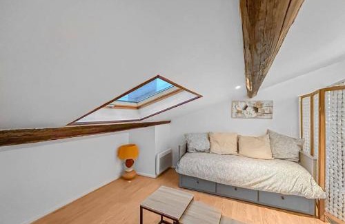 Chalons-en-Champagne Apartment | Cachette Champenoise - Downtown, Wifi , 2 pers