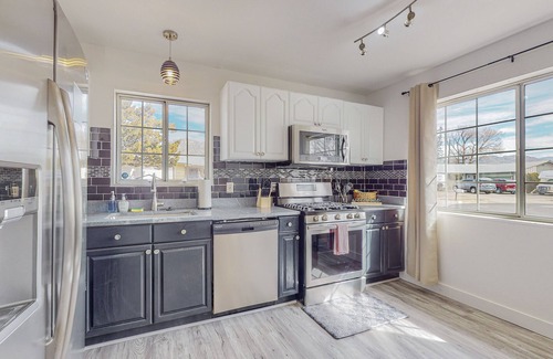 Northeast Heights House | Cactus Hills, Mountain View and Hiking Nearby