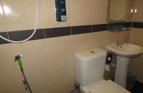 Pantai Tengah Hotel | Cactus Inn