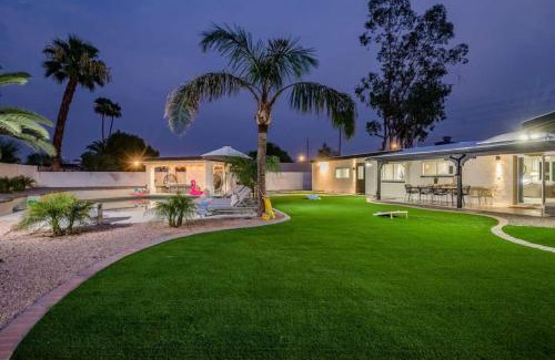 Rancho Saguaro House | Cactus Jack! Heated Pool, Putting Green