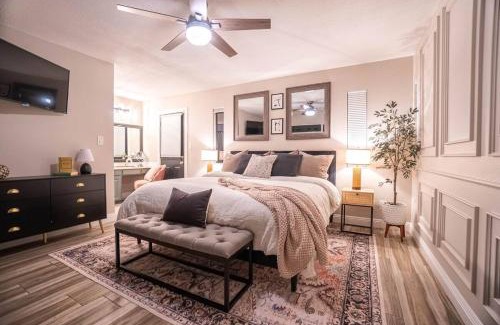 Raskin Estates House | Cactus Luxury, Comfort, and Amenities galore!