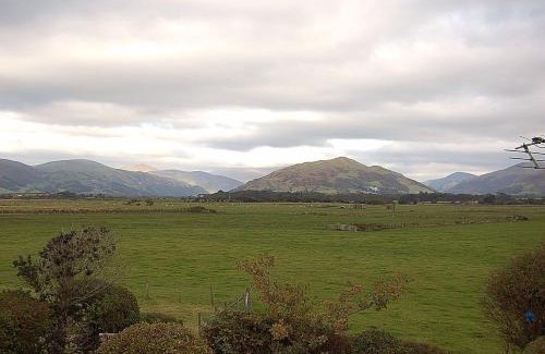 Tywyn House | Cadair View Family Holiday Home