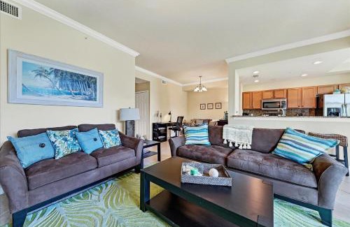 Braden River House | Caddy's Corner! Golf Course Views! Located in River Strand Golf & Country Club