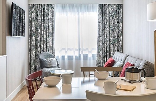 Quartier du Faubourg-Montmartre Apartment | CADET Residence by Collection VESPER