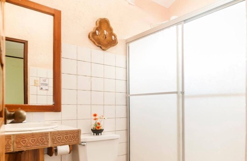 Jaco Hotel | Cadillac Rock Hotel - Adults Only