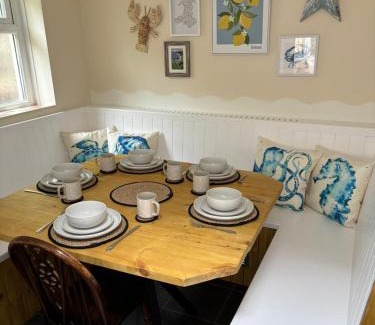 Nefyn House | Cae Berllan in Nefyn