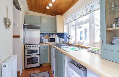 Dolgellau Cottage | CAE TANWS BACH, pet friendly in Dolgellau