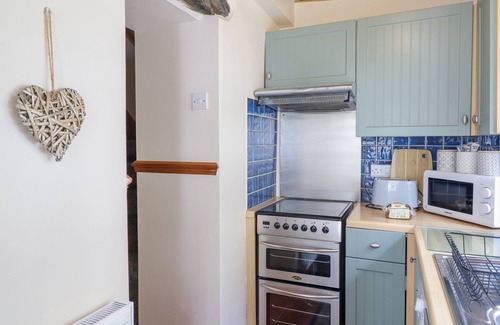 Dolgellau Cottage | CAE TANWS BACH, pet friendly in Dolgellau