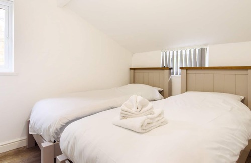Newport Condo | Caerau Gardens