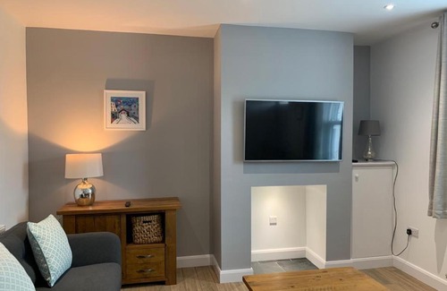 Bont Newydd House | CAERNARFON Quality Townhouse