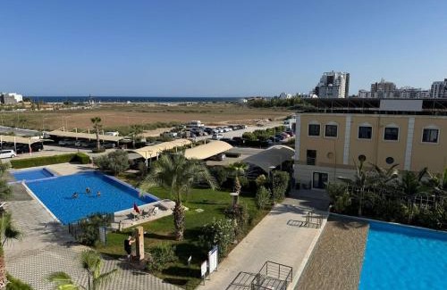 Politiko Apartment | Caesar Resort Spa Long Beach