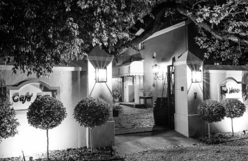 Riebeek Kasteel House | Cafe Felix & Old Oak Manor