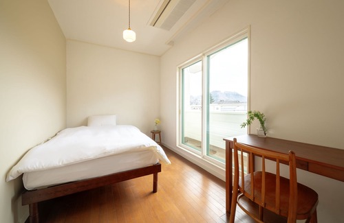 Ichinoseki House | Cafe&Guest House Kaziya