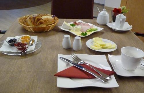 Neuenkirchen bei Greifswald House | Cafe und Pension Blohm