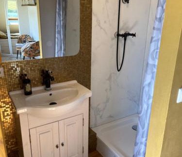 Dranske House | cafesahne u Pension