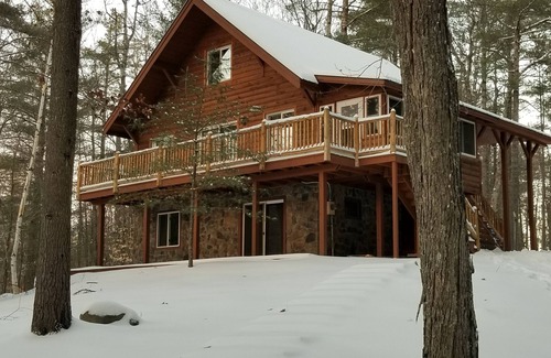 Jay House | Cairn Cabin:nFree children's book to young readers!