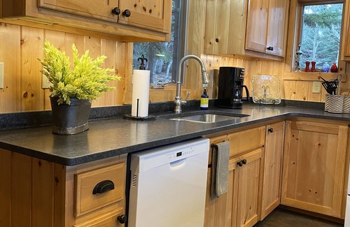 Lutsen House | Cairn Cottage on Lake Superior's North Shore!