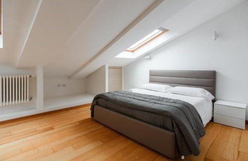 Naples City Centre Apartment | Cairoli Building By Dimorra