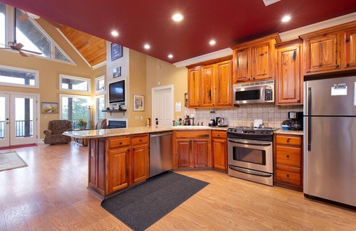 Pittman Center Cabin | Cajun Spice