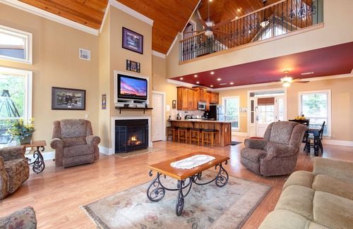 Pittman Center Cabin | Cajun Spice