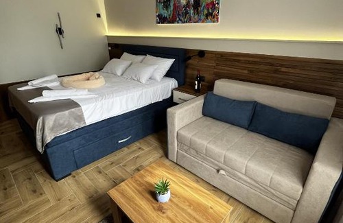 Cuprija Bed & Breakfast | ĆAKA Luxury Rooms & Restaurant