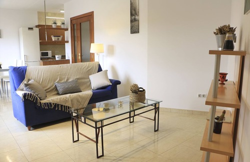 Tora Apartment | Cal Fassi apartment ampli i lluminós a la Segarra