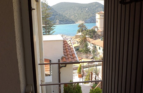 Giglio Campese Apartment | Cala Monellina - Villa Manzoni