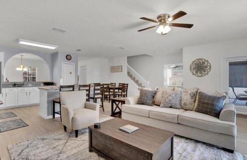 Calabria House | Calabria Lakeside Villa With Pool And Spa Near Disney