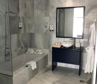 Playa Blanca Hotel | CalaLanzarote Suites Hotel - Adults Only