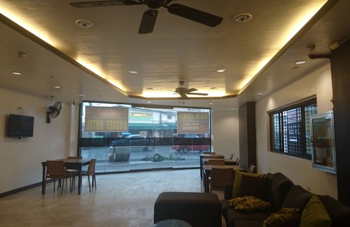 Calamba Hotel | Calamba Pension Plaza