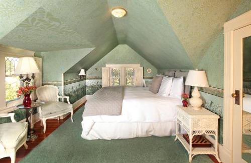 Healdsburg Bed & Breakfast | Calderwood Inn
