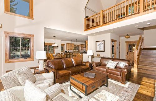 Truckee House | Caleb's Getaway by Tahoe Getaways at Old Greenwood- 3BR w Bonus Room, Pets Welcome & Ski Shuttle!