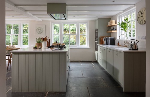 Trelights Cottage | Calenick - a stylish cottage that sleeps 6 guests in 3 bedrooms