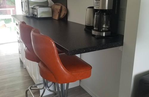 Tiny House | Cali - 4 bedroom/Pet Friendly/Monthly rentals only, June/July/Aug/Sept