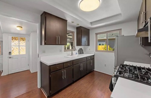 Normal Heights House | Cali-Craftsman - 3BR - Central - New Backyard - AC