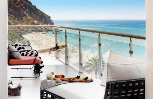Santiago Bed & Breakfast | CALI Deluxe Holidays, Sesimbra