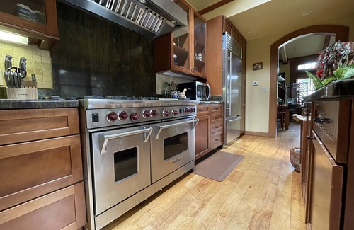 Beach Barber Tract Cottage | California Dreamy in La Jolla -8 min walk to Beach Cottage