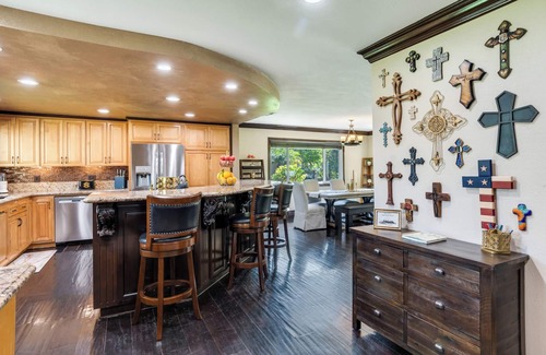 La Mirada House | California Gold Oasis- DisneyLand, Biola, GameRoom, Beaches,AC & Wifi