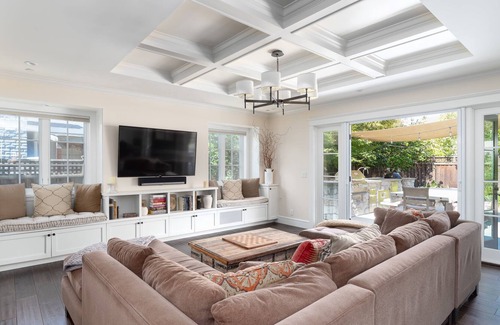 University Heights House | California Poolside Living