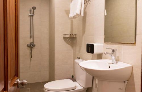 Hoc Mon Hotel | California Saigon Hotel
