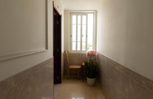 Hoc Mon Hotel | California Saigon Hotel