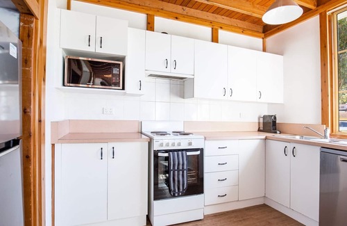Callala Beach Cottage | Callala Cottage - 4 Mins Walk to Beach