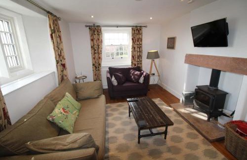 Hutton House | Calley House, Hutton