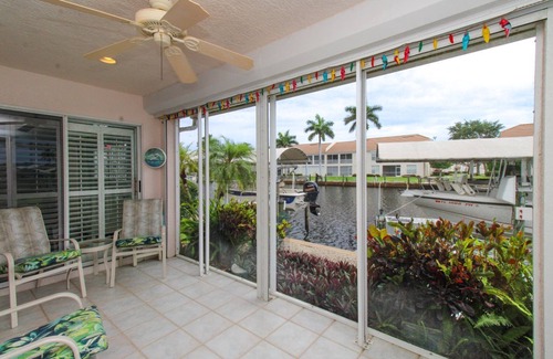 Naples House | CALLING ALL BOATERS, NATURE & BIRD LOVERS! 2/2 HOME IN PORT OF THE ISLANDS