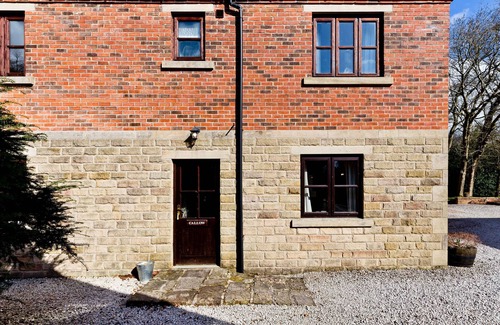 Knockerdown Apartment | Callow Cottage With Shared Swimming Pool