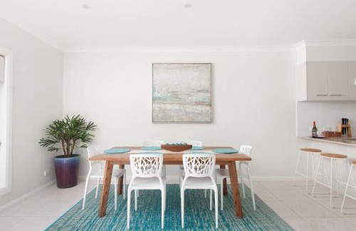 Shoal Bay House | Calm at Shoal Bay