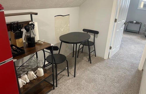 Garfield Heights Apartment | Calm oasis 1 bedroom in Garfield Heightswith WiFi 7 AC #27A