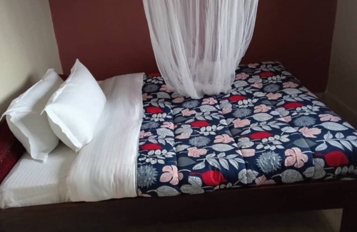Jinja Bed & Breakfast | Calm river inn