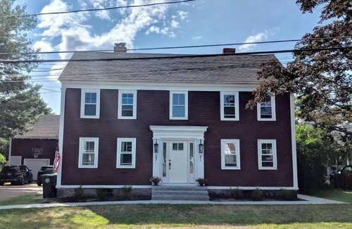 Kennebunk House | Calm Townhouse Close to Town & Beaches