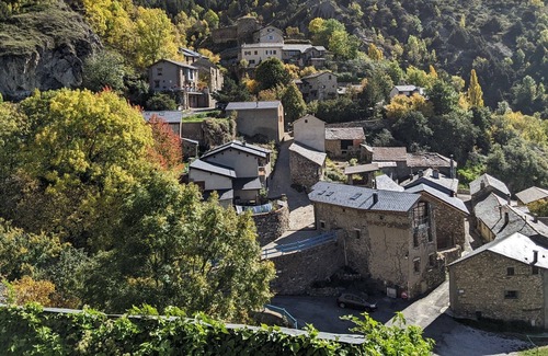 Llo House | Calme et Soleil - Montagne, Thermes et Piscine - Grange Aménagée